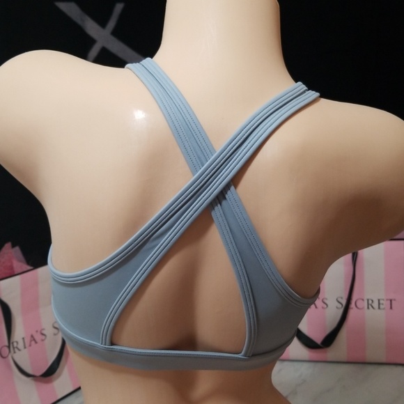 NWT!  VICTORIA'S SECRET SPORTS BRA - Picture 4 of 4